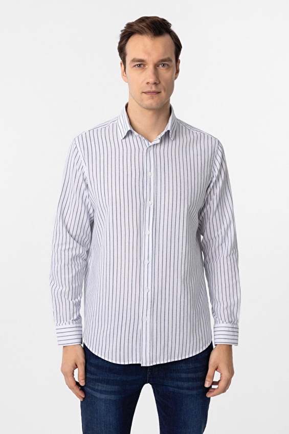 Süvari Regular Fit Düğmeli Yaka Erkek Gömlek 2017700131 Lacivert Süvari Regular Fit Düğmeli Yaka Erkek Gömlek 2017700131 Lacivert