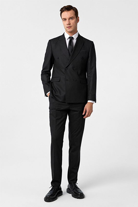 Süvari Slim Fit Sivri Yaka Erkek Takım Elbise 1006900364 Siyah