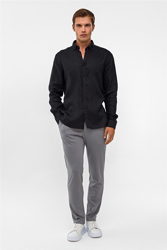 Back&Bond Comfort Fit Düğmeli Yaka Erkek Gömlek B34S20041 Siyah Back&Bond Comfort Fit Düğmeli Yaka Erkek Gömlek B34S20041 Siyah