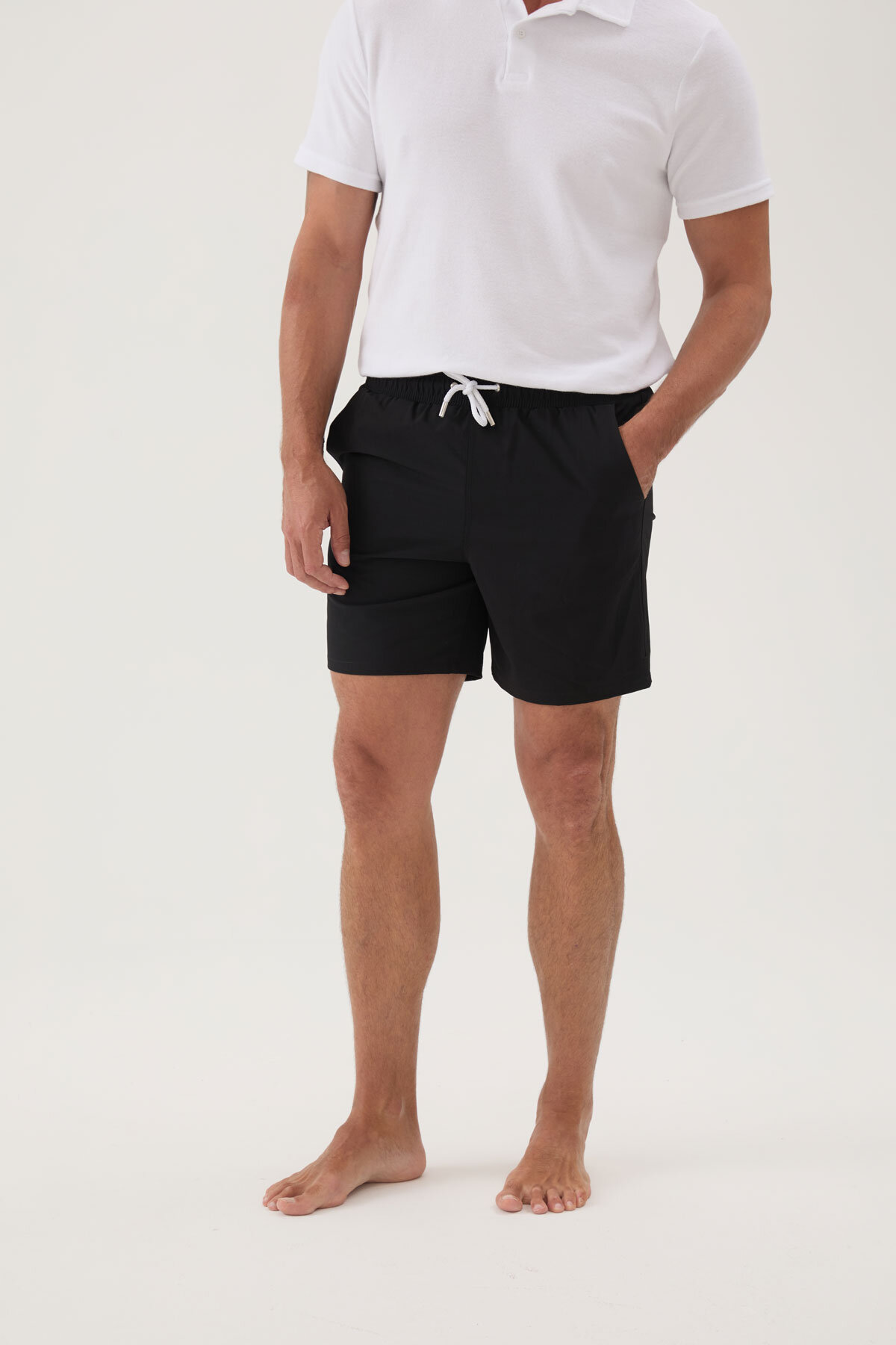 Cottons & Clouds Beli Lastikli Regular Fit Su İtici İp Bağlamalı Erkek İki Yan Cep Detaylı Özellikli Mayo Şort CC0723 Siyah