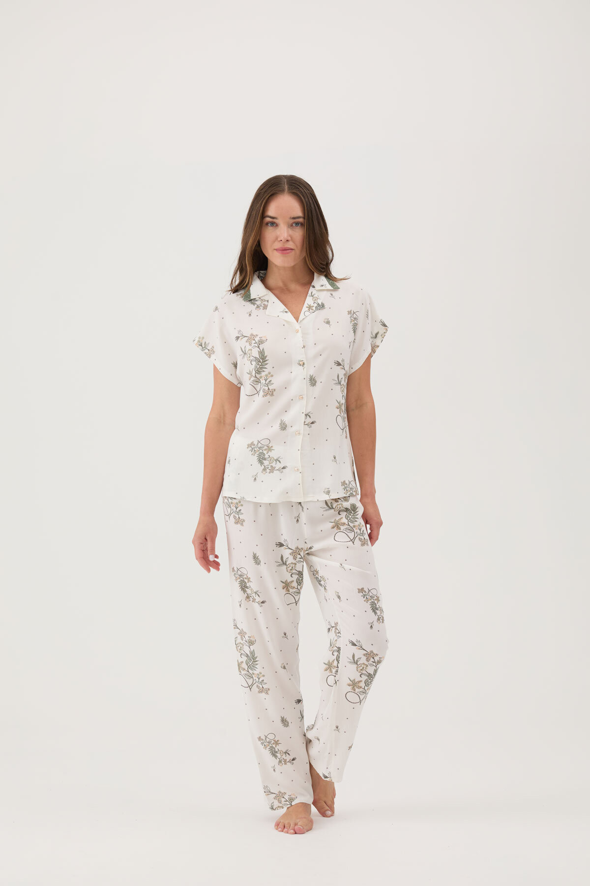 Cottons & Clouds Loose Fit Kısa Kollu Kadın Floral Desenli Viskon Pijama Takımı CC7314 Ekru
