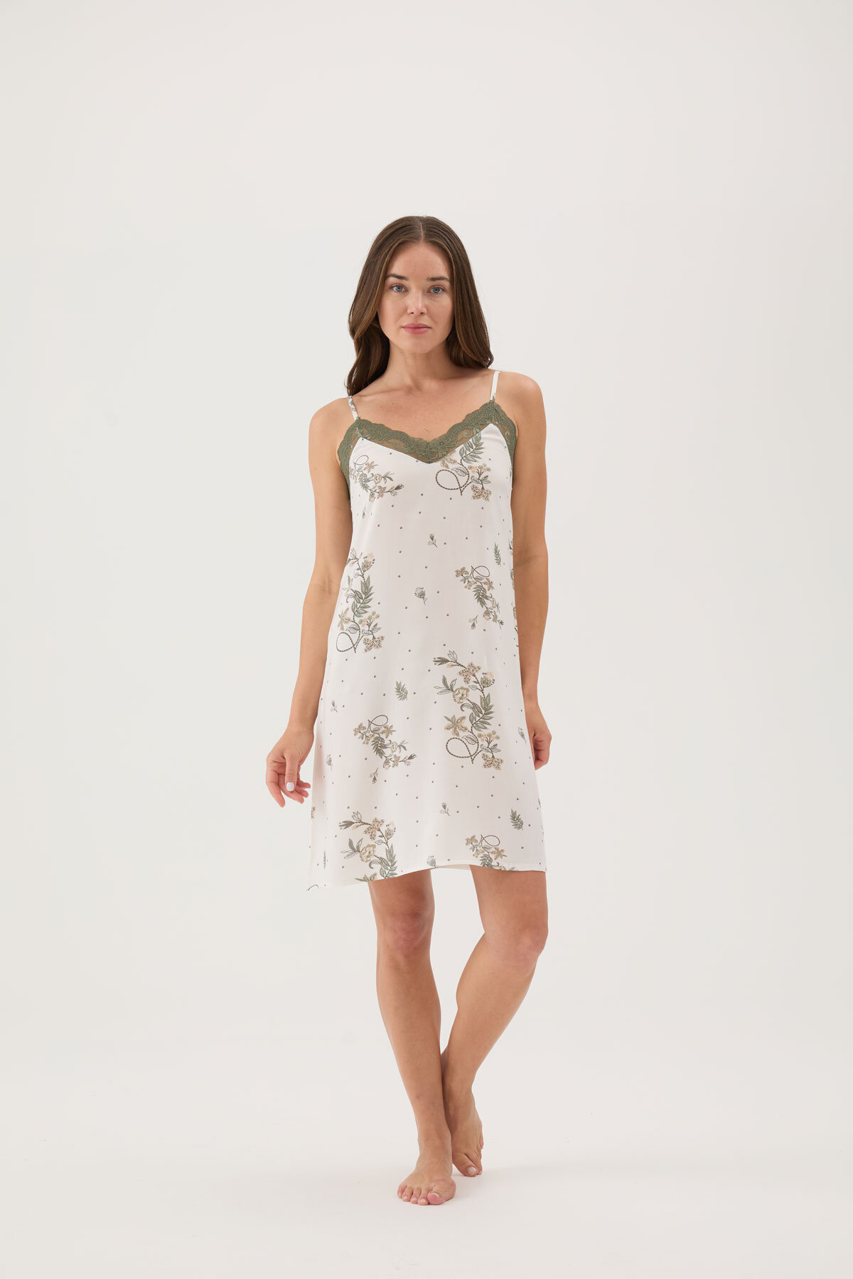 Cottons & Clouds Loose Fit İp Askılı Kadın Floral Desenli Viskon Gecelik CC7316 Ekru