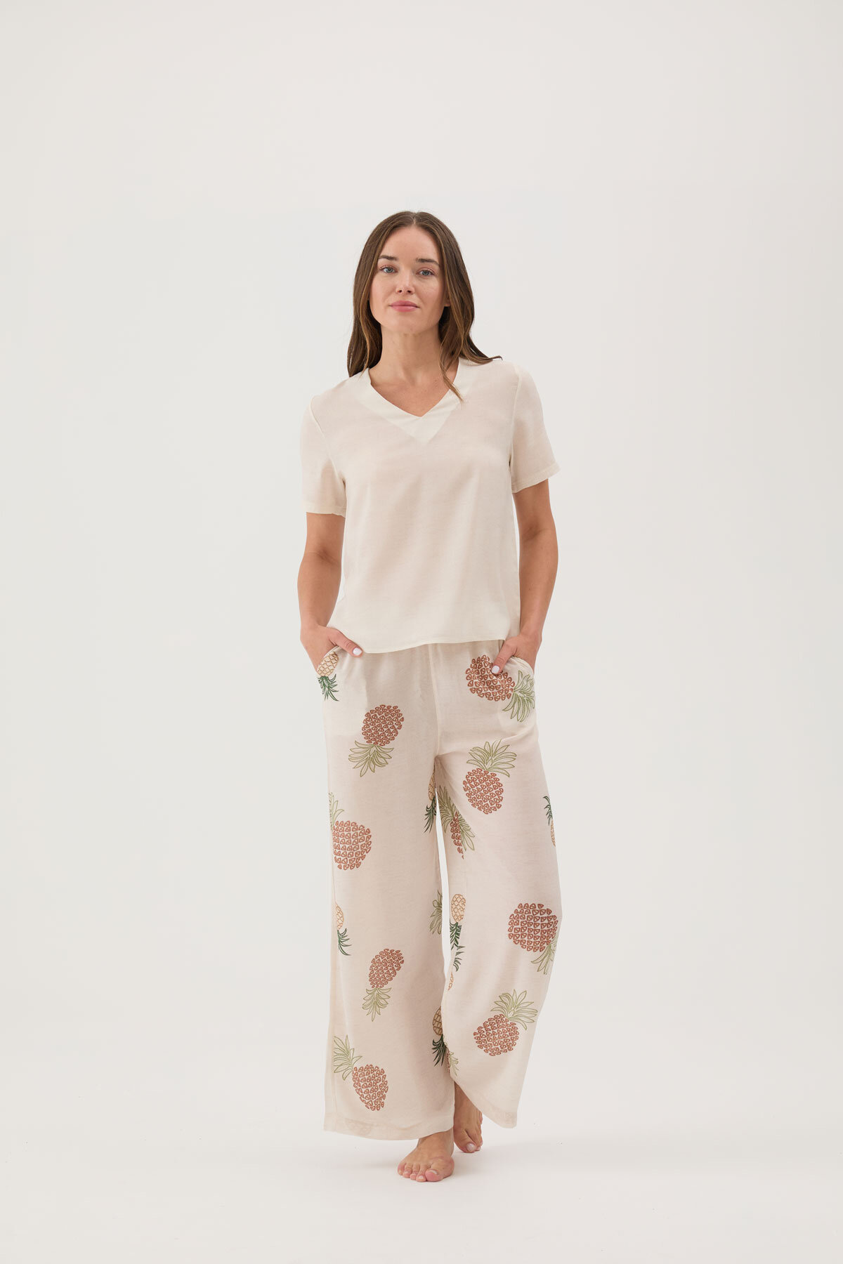 Cottons & Clouds Loose Fit Kısa Kollu Kadın Ananas Desenli Pijama Takımı CC7659 Bej