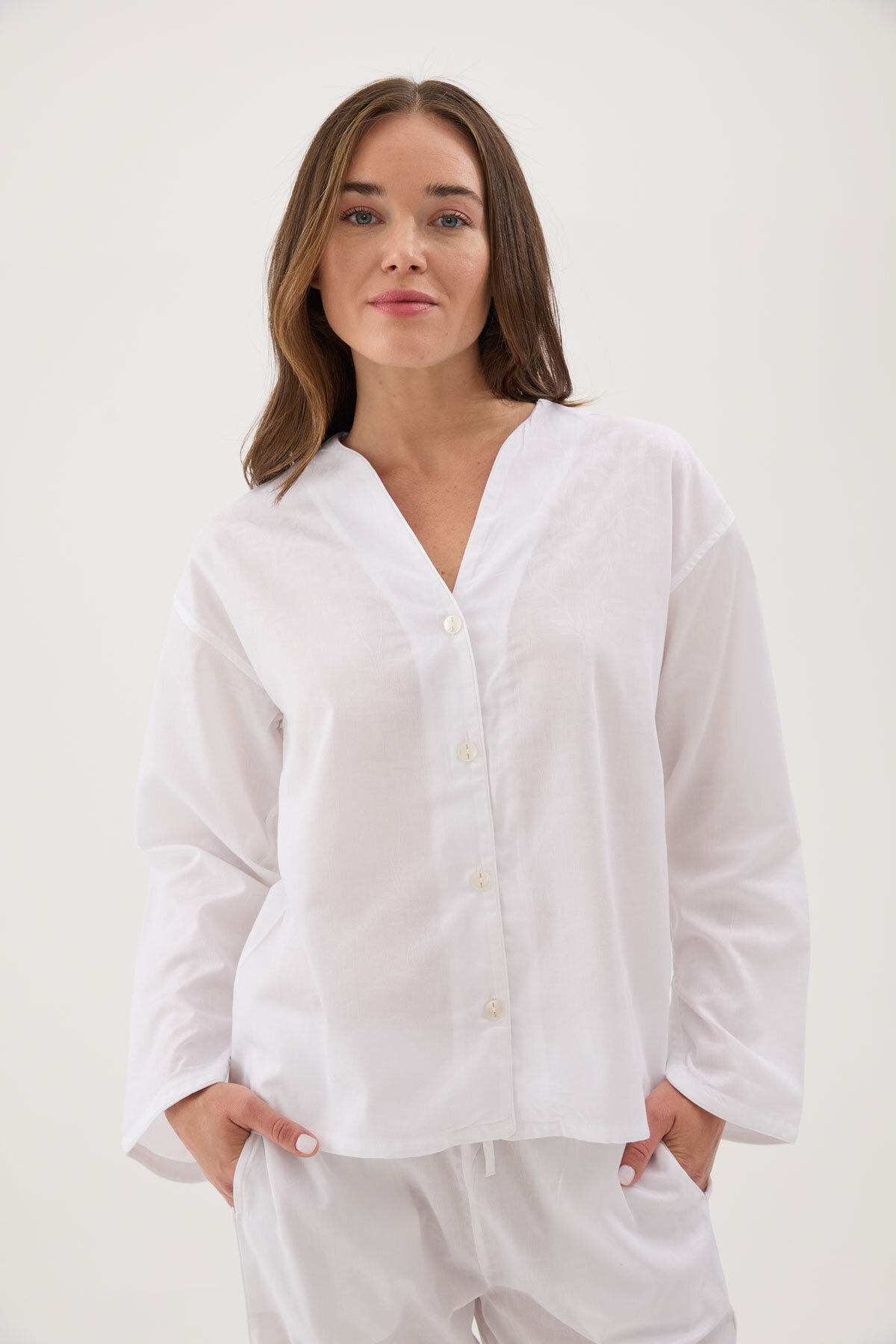 Cottons & Clouds Düğmeli Uzun Kollu Loose Fit Kadın Refli Pijama Üstü CC9221 Beyaz