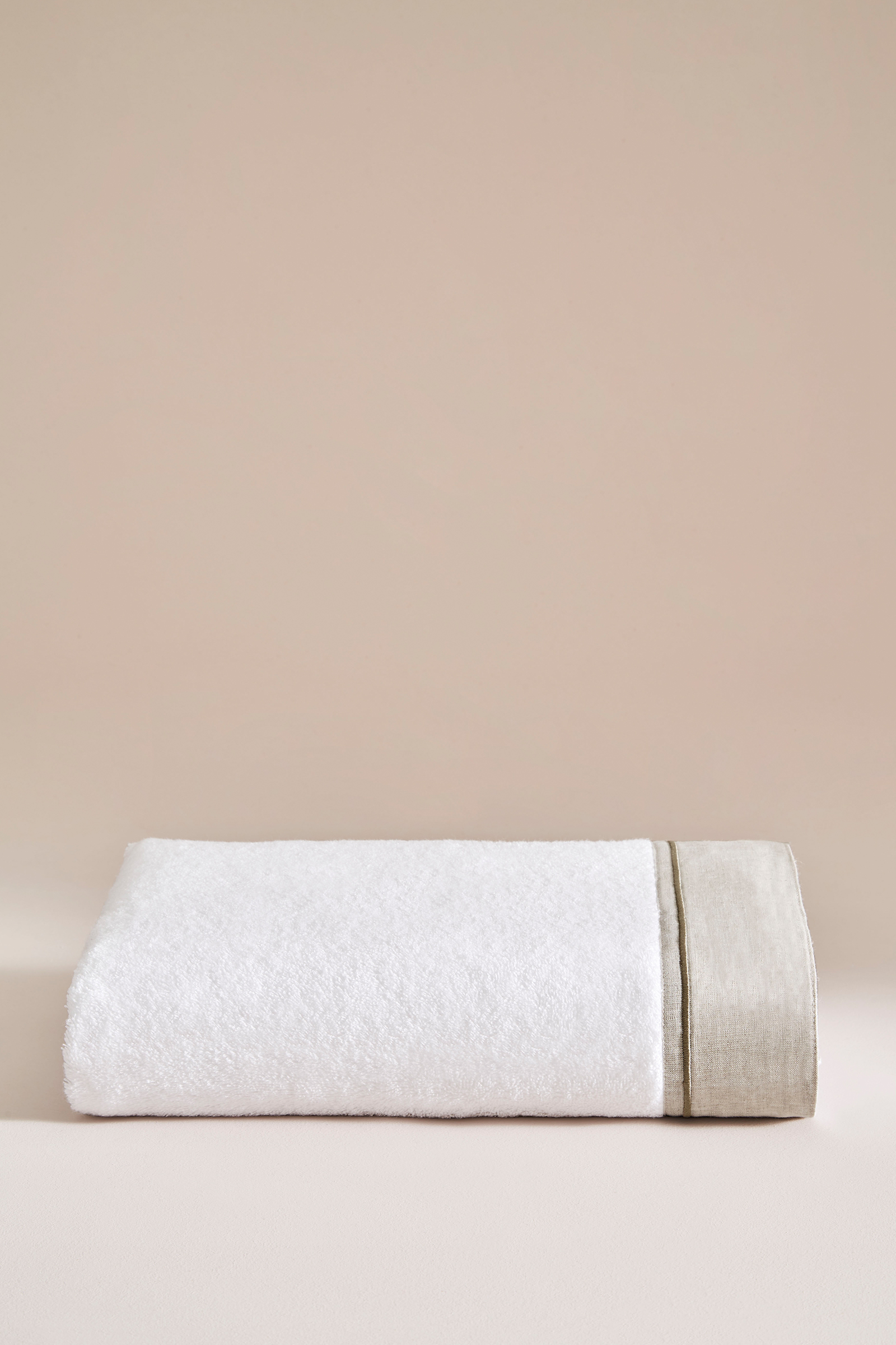 Cottons & Clouds Linen Keten Nakışlı Banyo Havlusu 100x150 cm